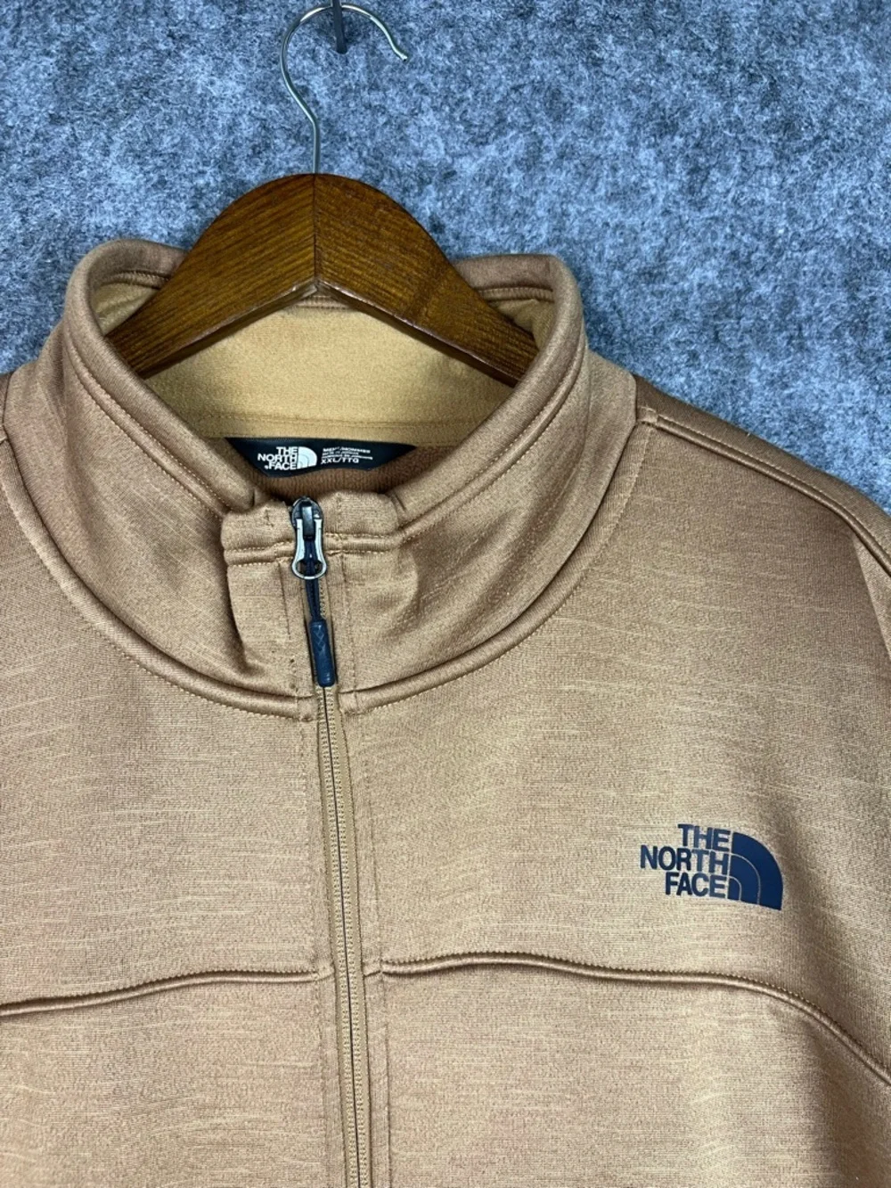 The North Face Tan Fleece Jacket with Logo Tag Men’s Size 2XL